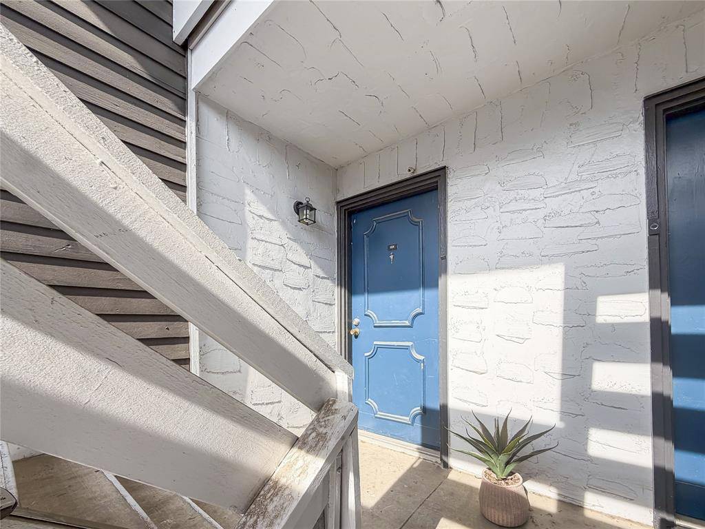5840 Spring Valley #1104, Dallas, TX 75254