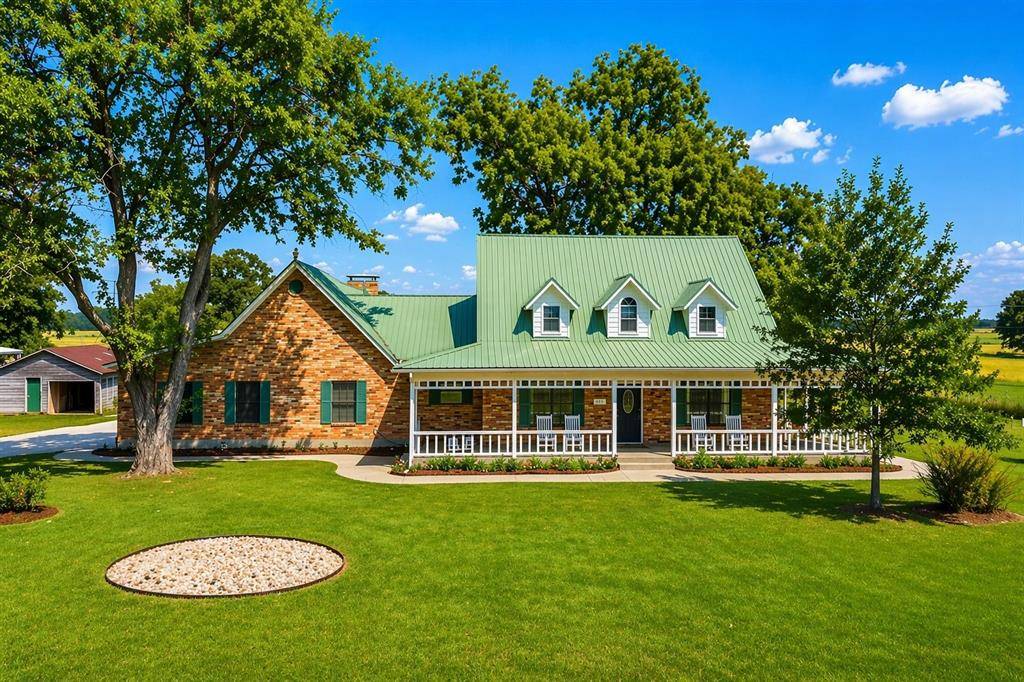 1143 RS County Road 2300, Emory, TX 75440