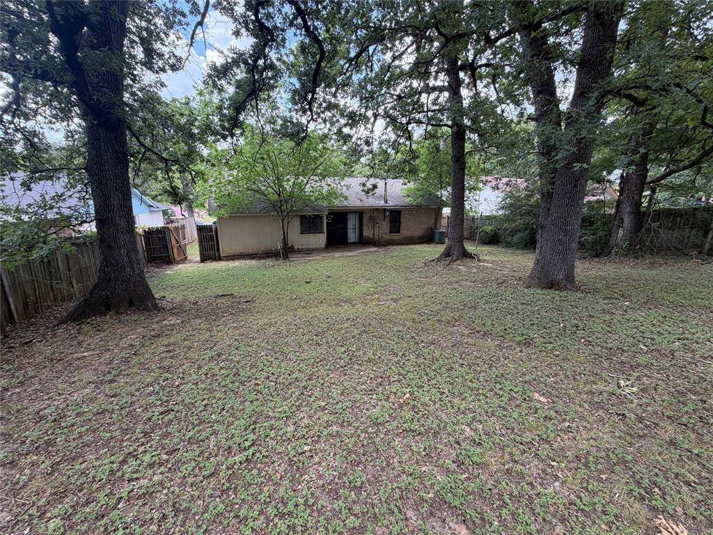 7318 Ridgewick Drive, Dallas, TX 75217