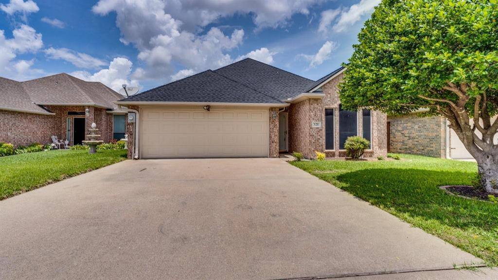 321 Blake Lane, Midlothian, TX 76065