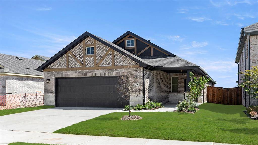 1716 Rufian Drive, Aubrey, TX 76227