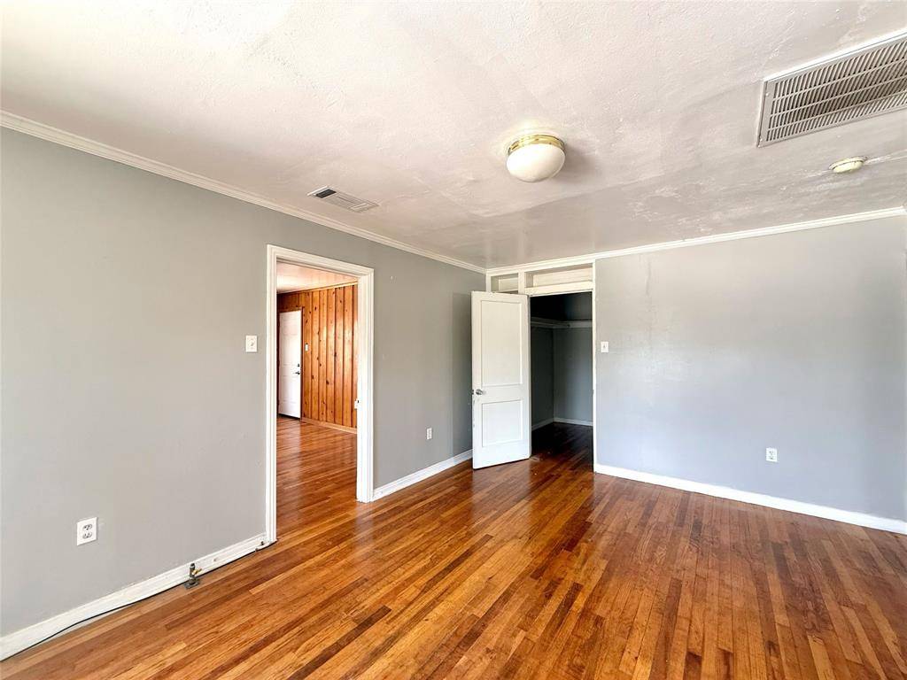 107 Fry Street #205, Denton, TX 76201