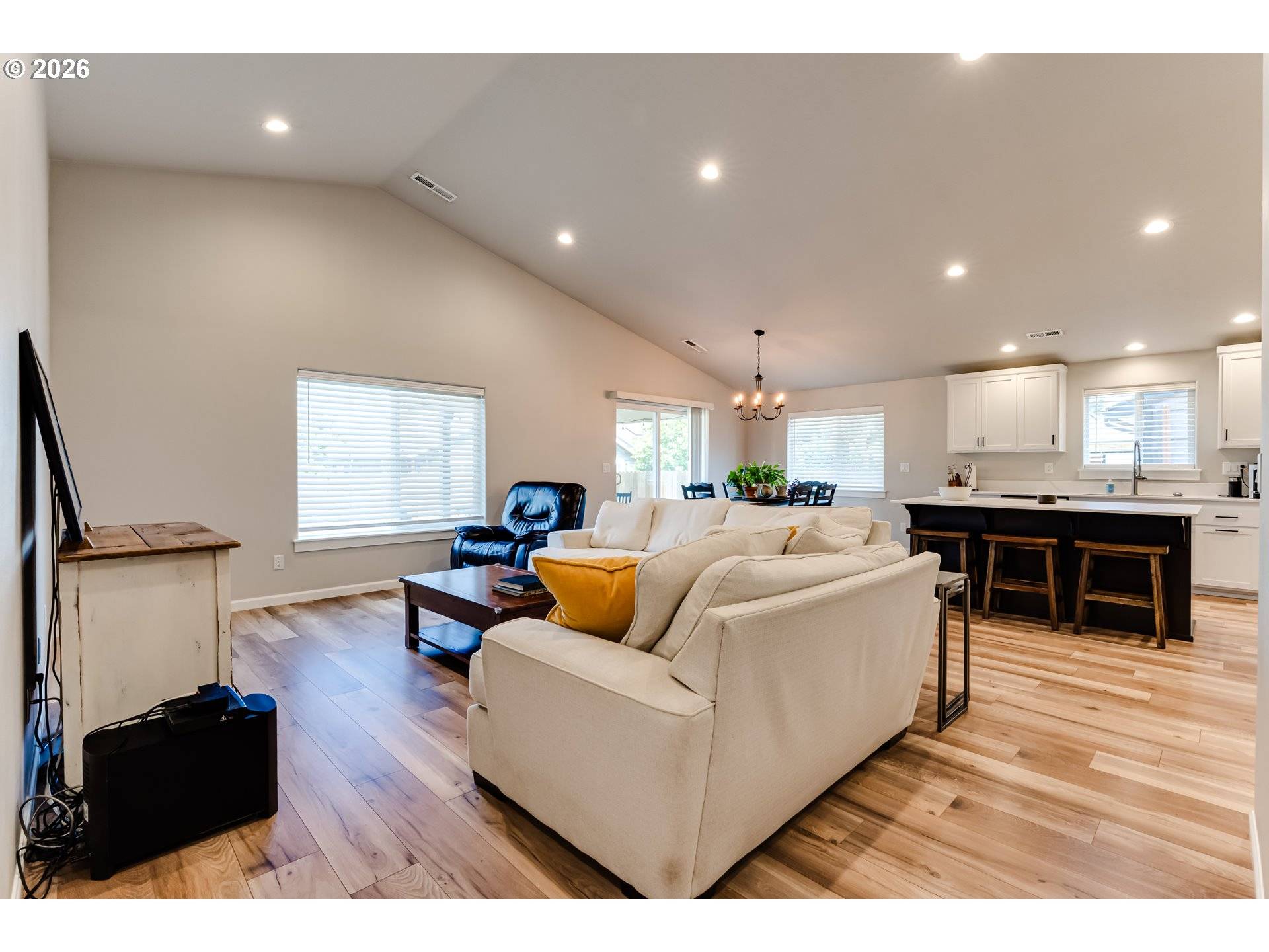 374 OWENS WAY, Creswell, OR 97426