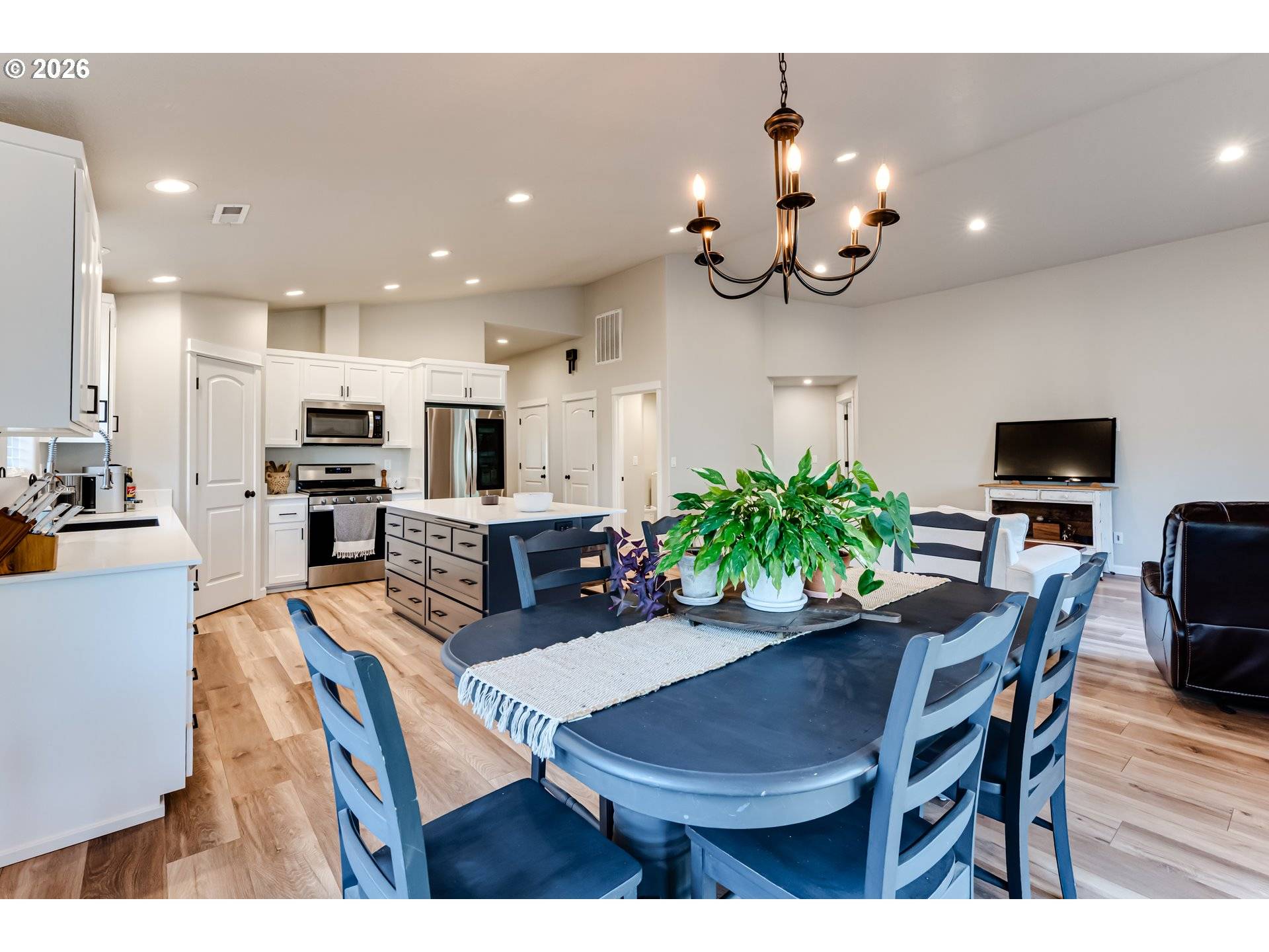 374 OWENS WAY, Creswell, OR 97426