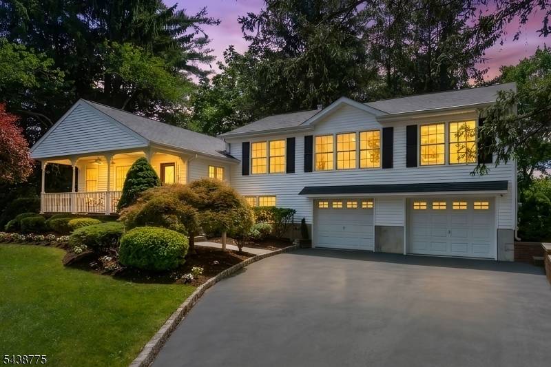 20 Northern Ave, Florham Park Boro, NJ 07932