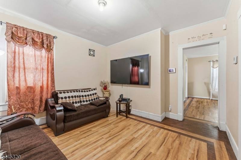 971 Grove St, Irvington Twp., NJ 07111