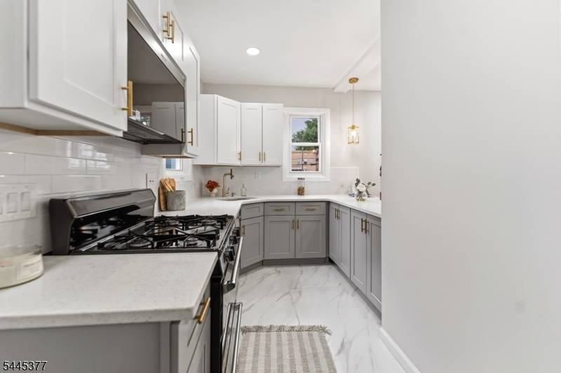 947-949 William St, Elizabeth City, NJ 07201