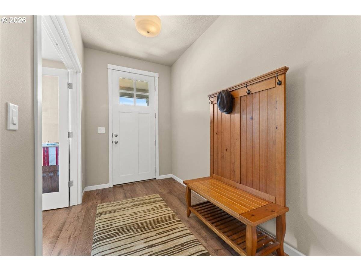 3121 SE RIESLING RD, Milwaukie, OR 97267
