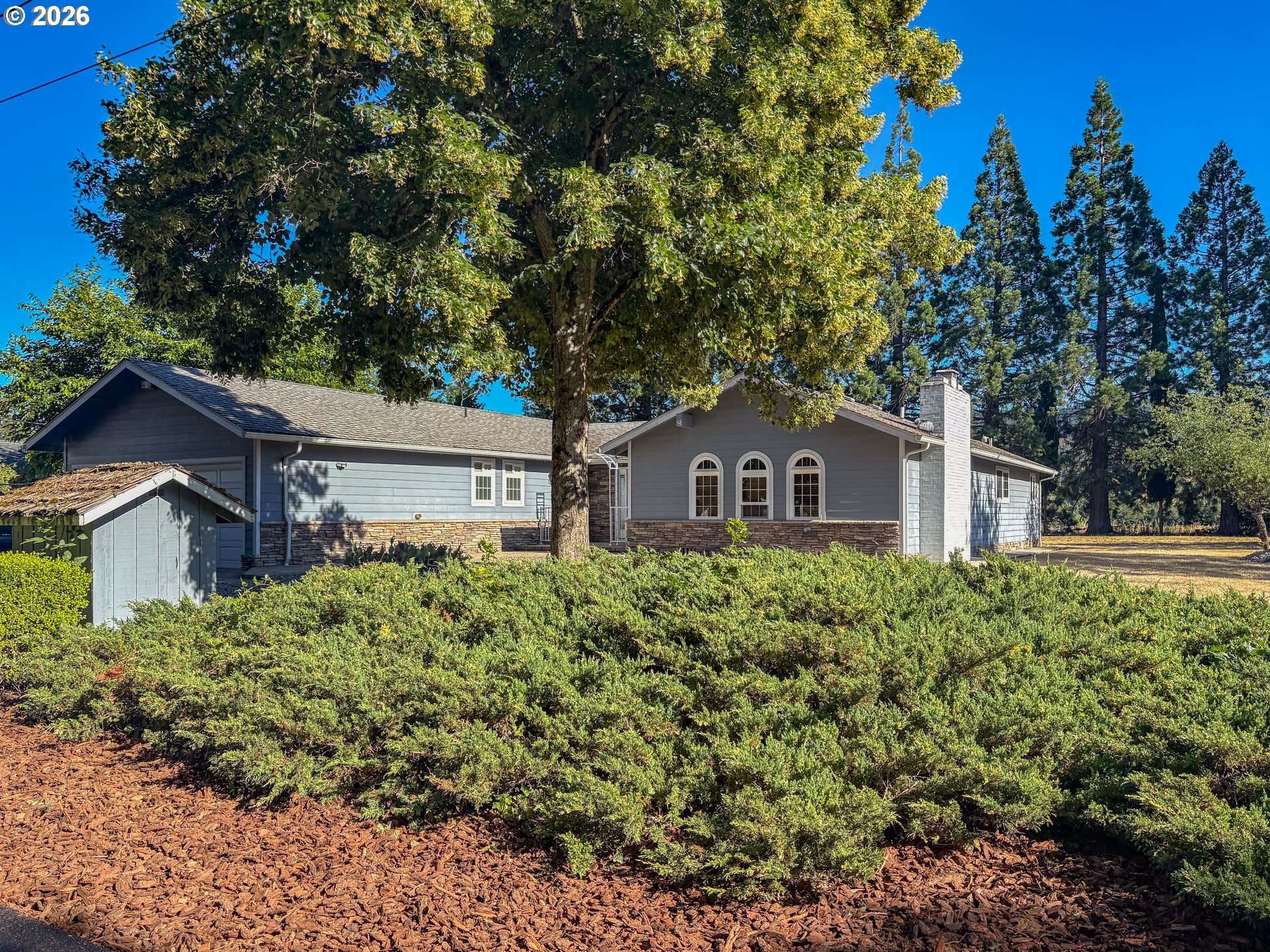 1065 HARLAN ST, Roseburg, OR 97471