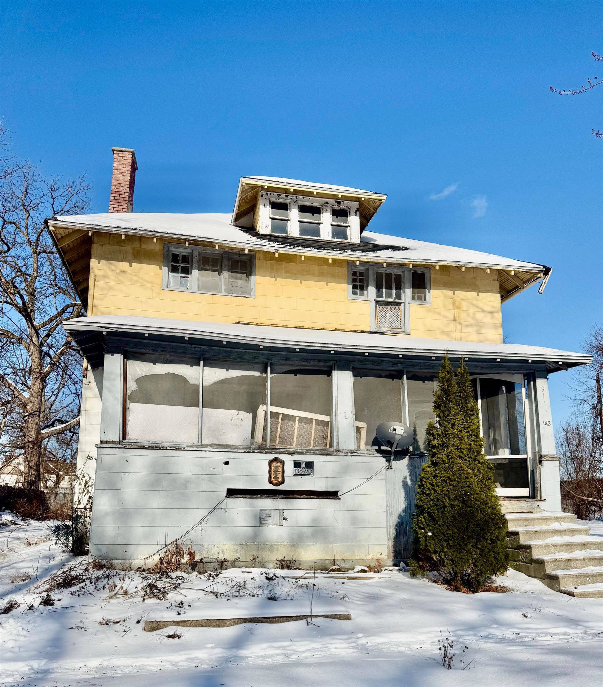 915 Burt ST, Saginaw, MI 48607