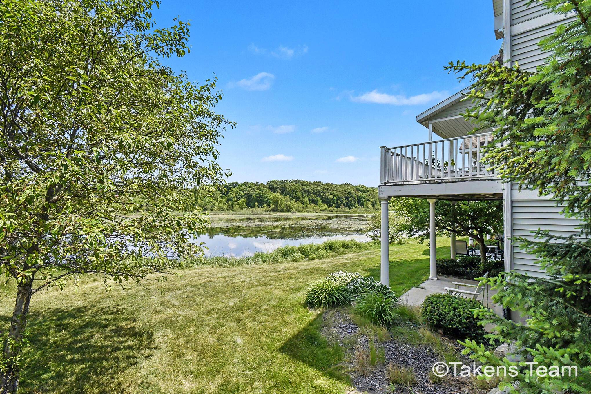 189 Mill Pond DR #7, Thornapple Twp, MI 49333