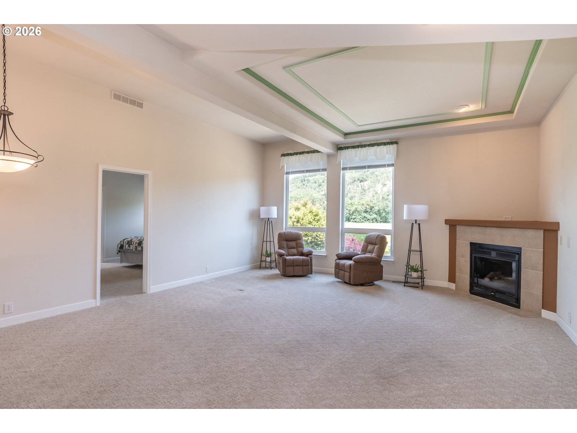 164 JACOB HALE WAY, Roseburg, OR 97471