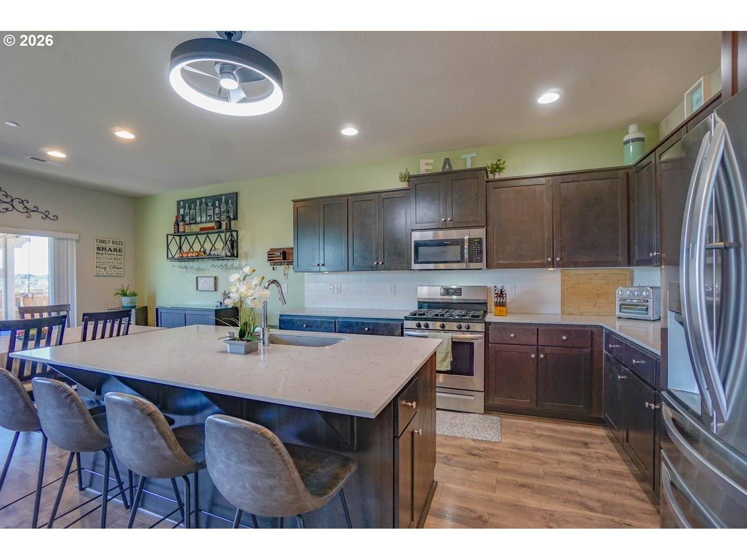 6967 N 94TH AVE, Camas, WA 98607