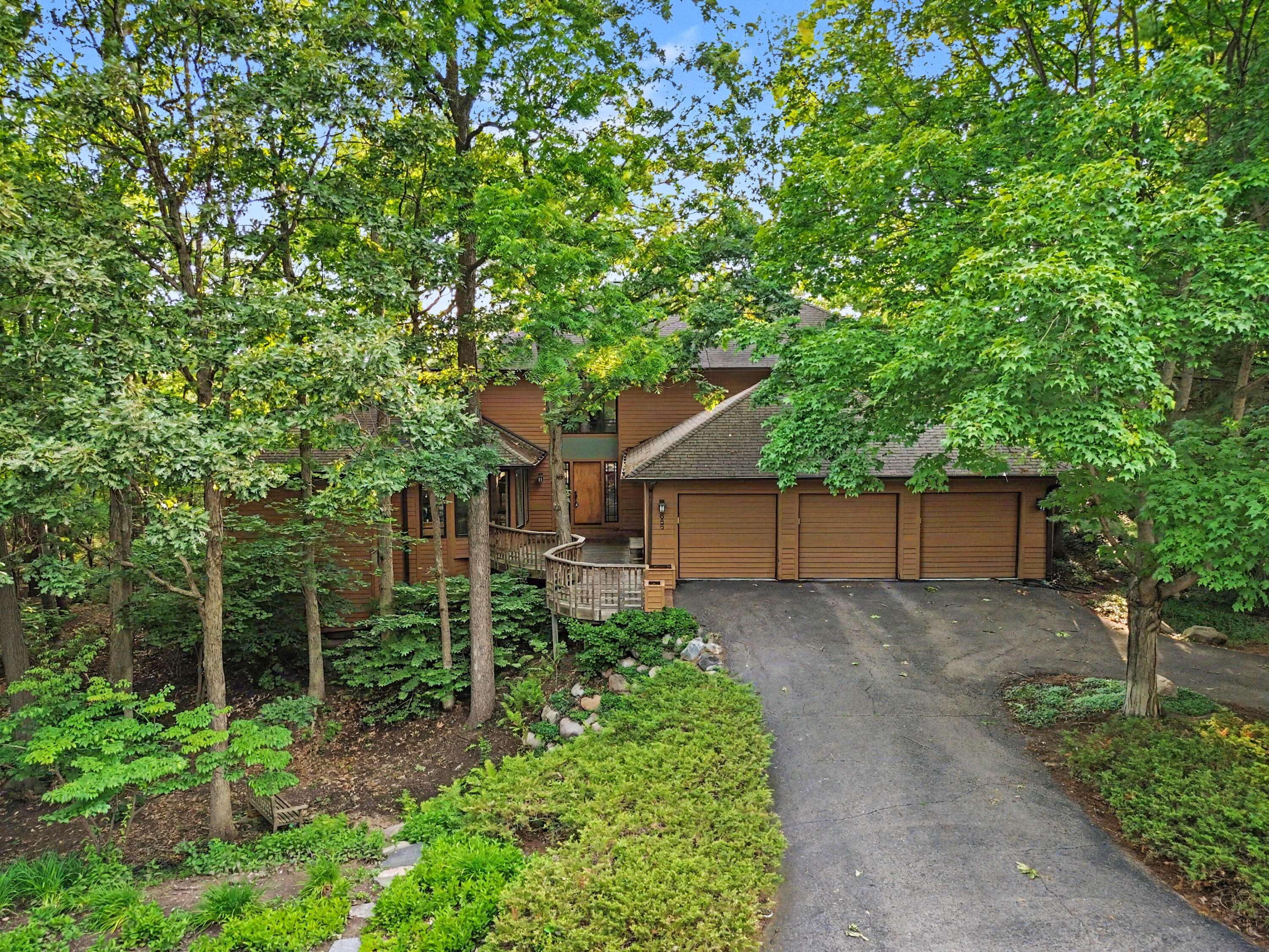685 Green RD, Ann Arbor, MI 48105