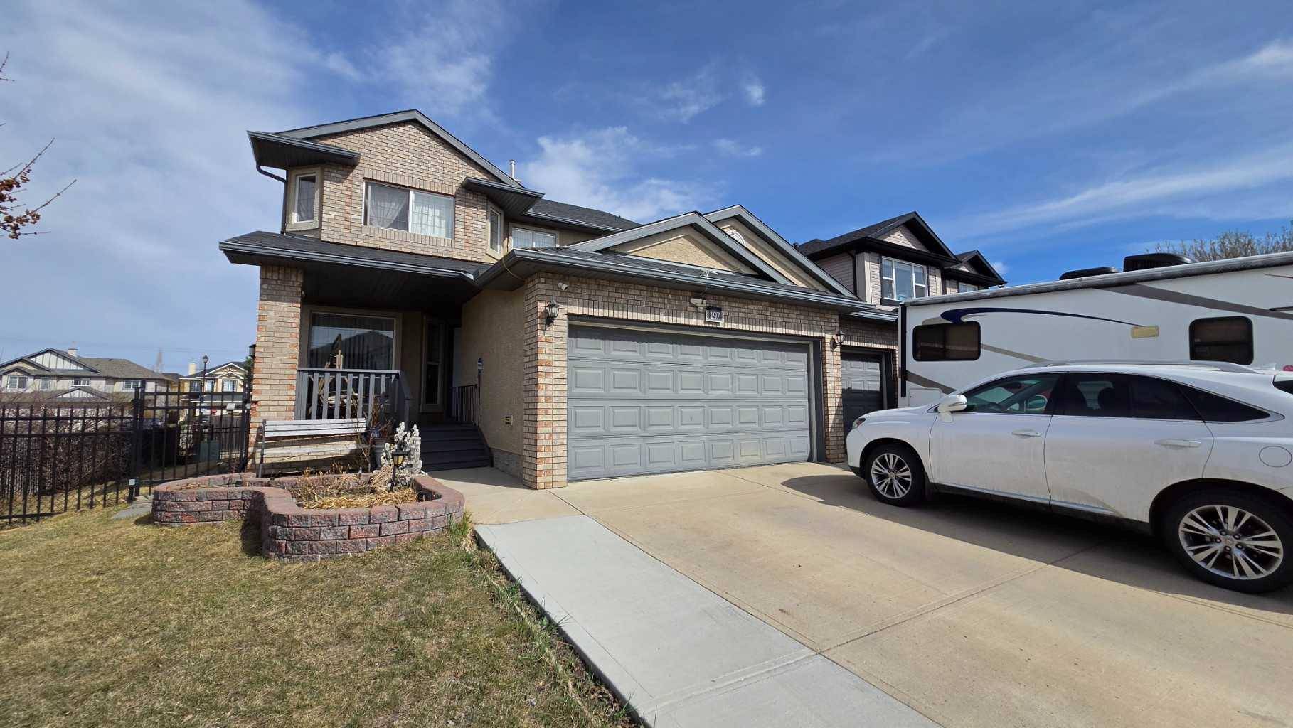 197 West Creek BLVD, Chestermere, AB T1X 1S8