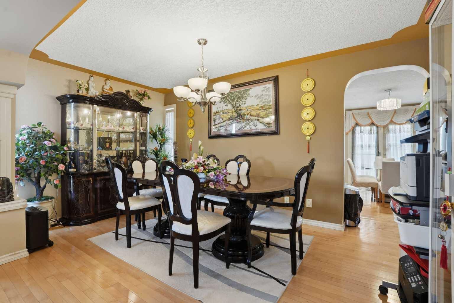 197 West Creek BLVD, Chestermere, AB T1X 1S8