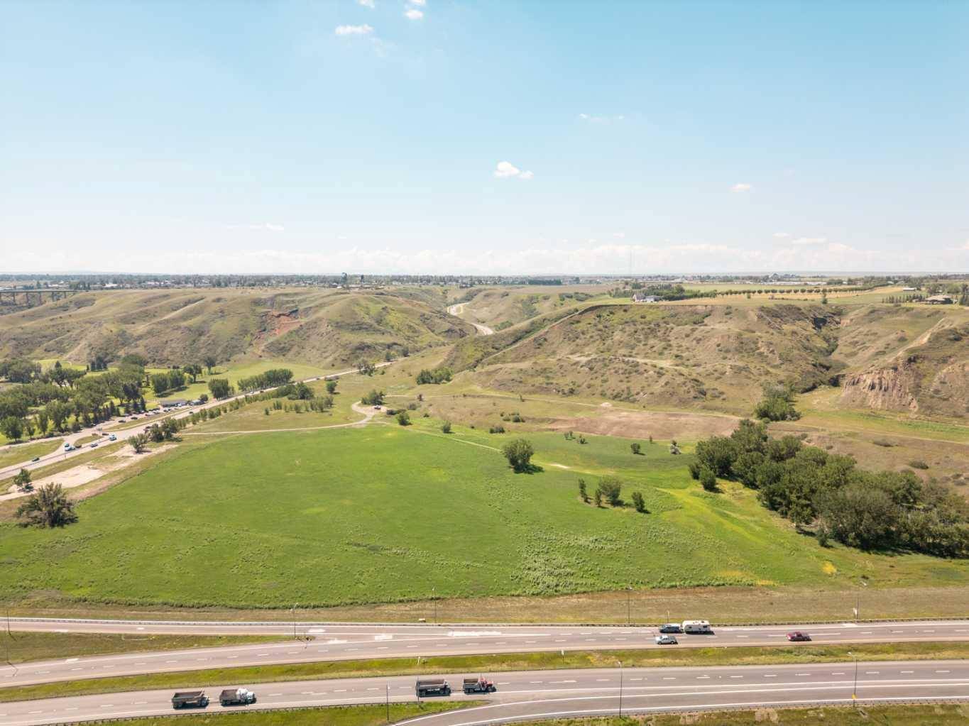 55,75,105,121,125 Bridge DR W, Lethbridge, AB T1J 4S5