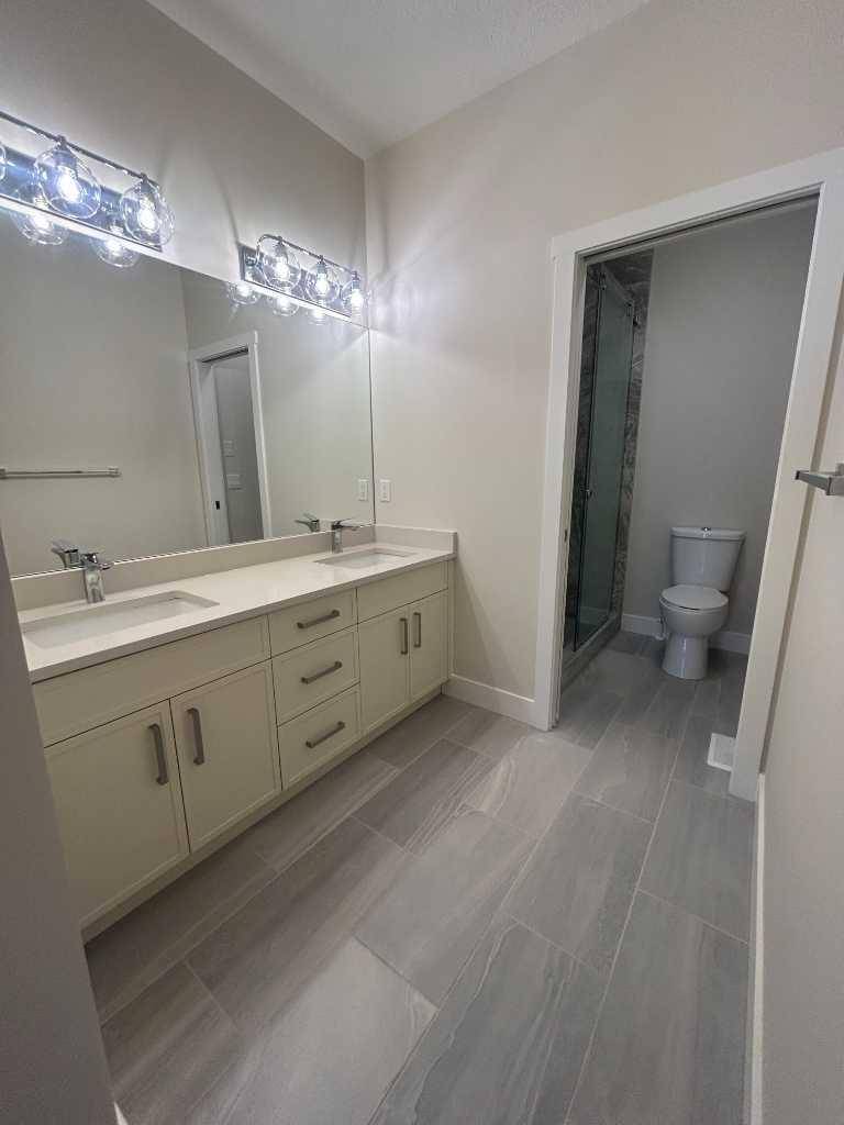 129 32 AVE NE, Calgary, AB t2e2g6