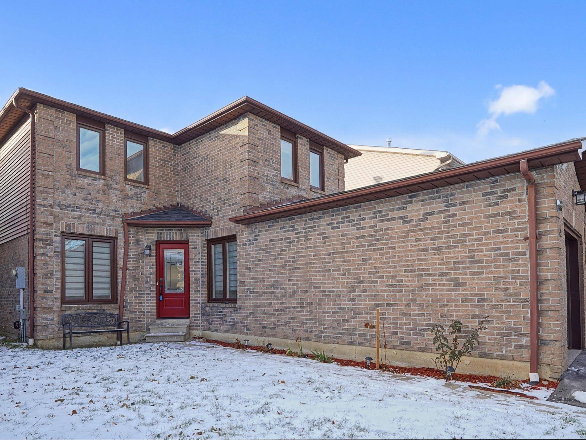 52 Dobson DR, Ajax, ON L1S 5E9
