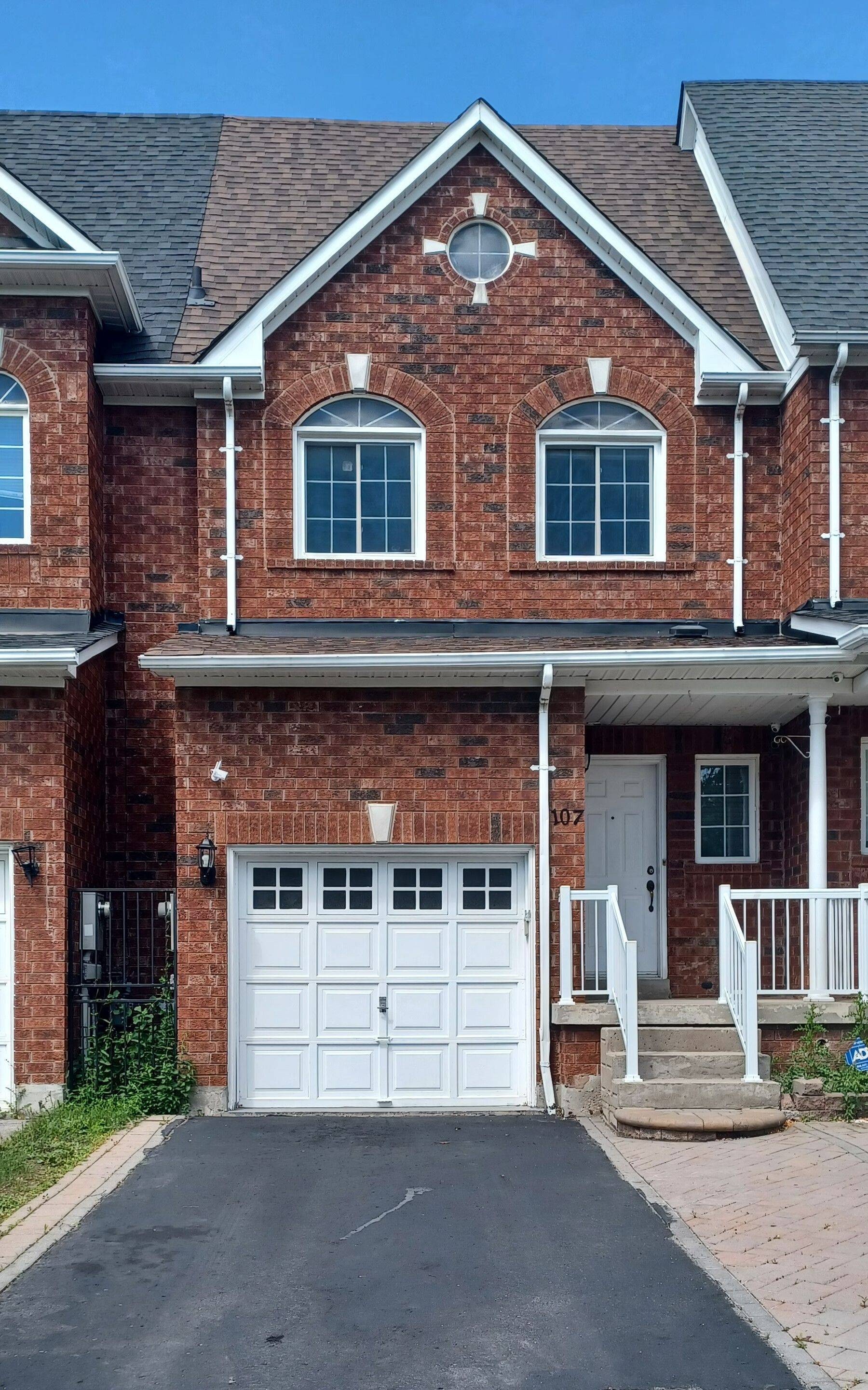 107 Dooley CRES, Ajax, ON L1T 4J3