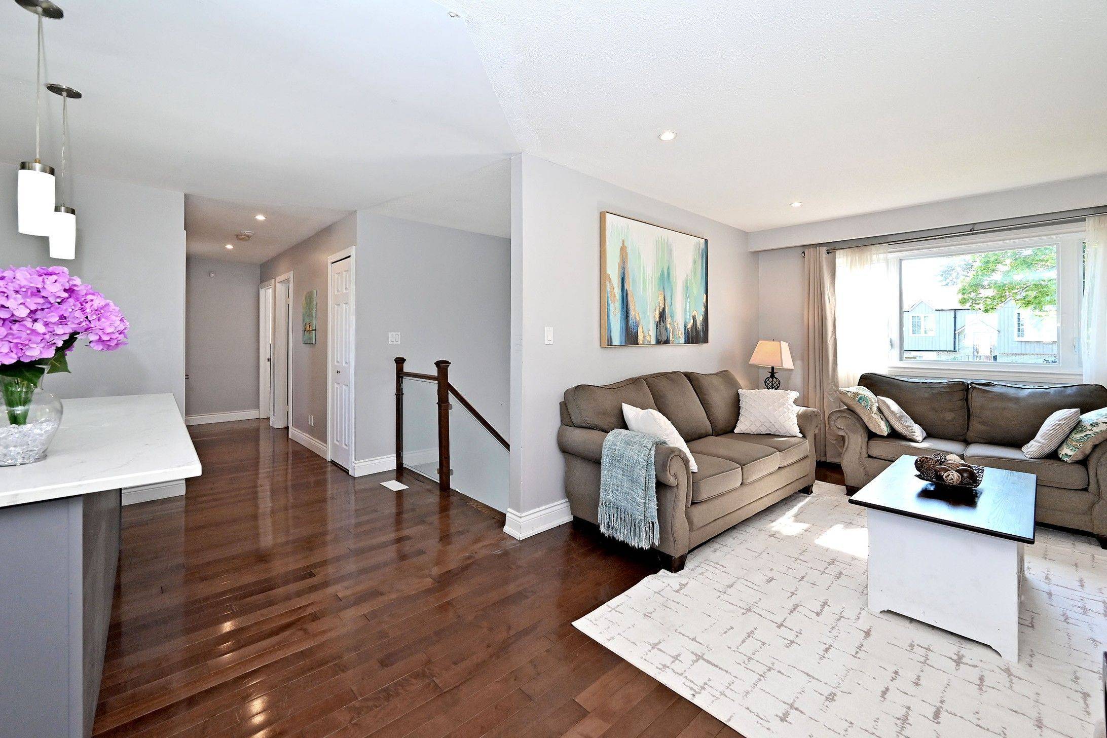 18 Harland CRES, Ajax, ON L1S 1J8