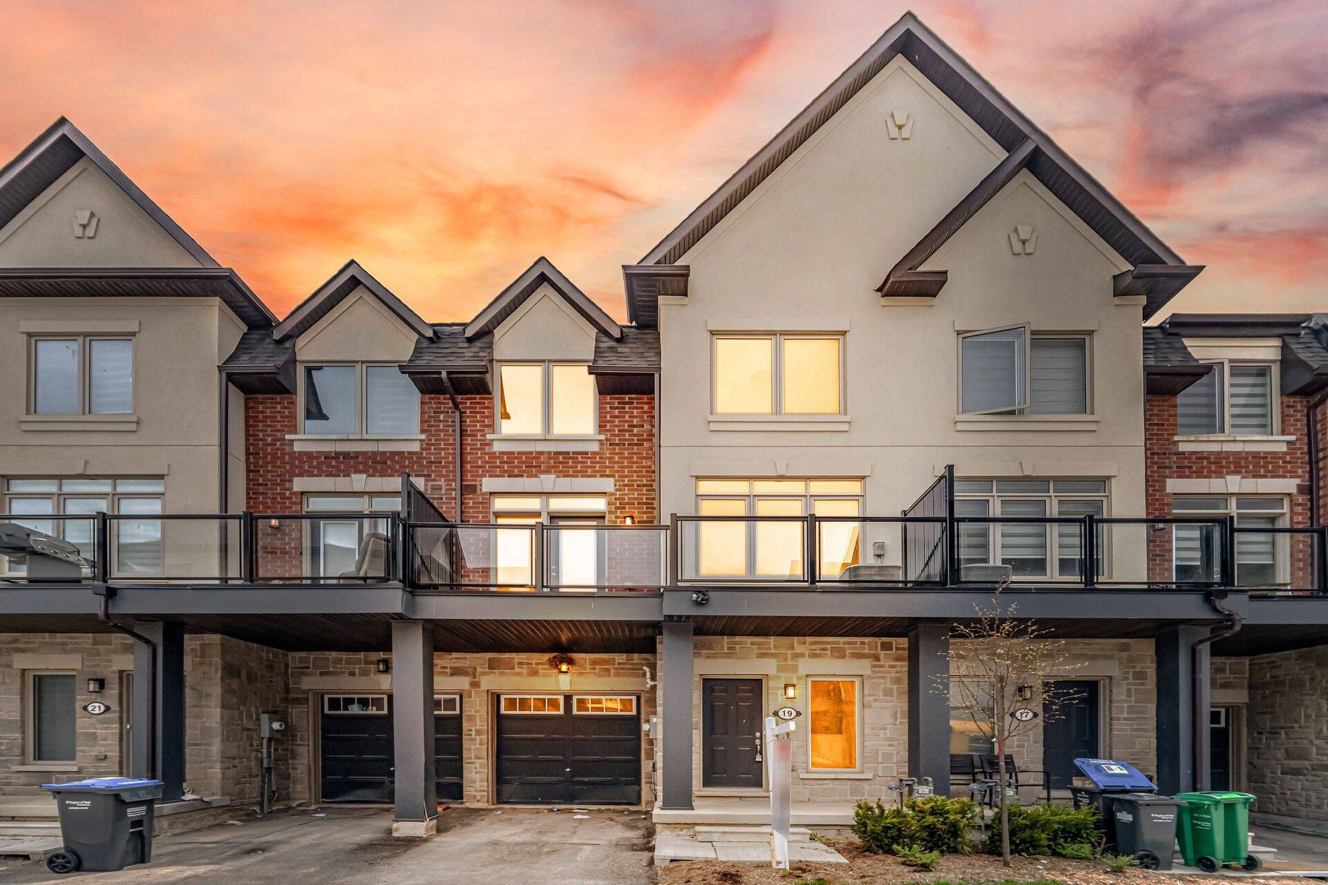 19 Tiveron AVE, Caledon, ON L7C 4L4