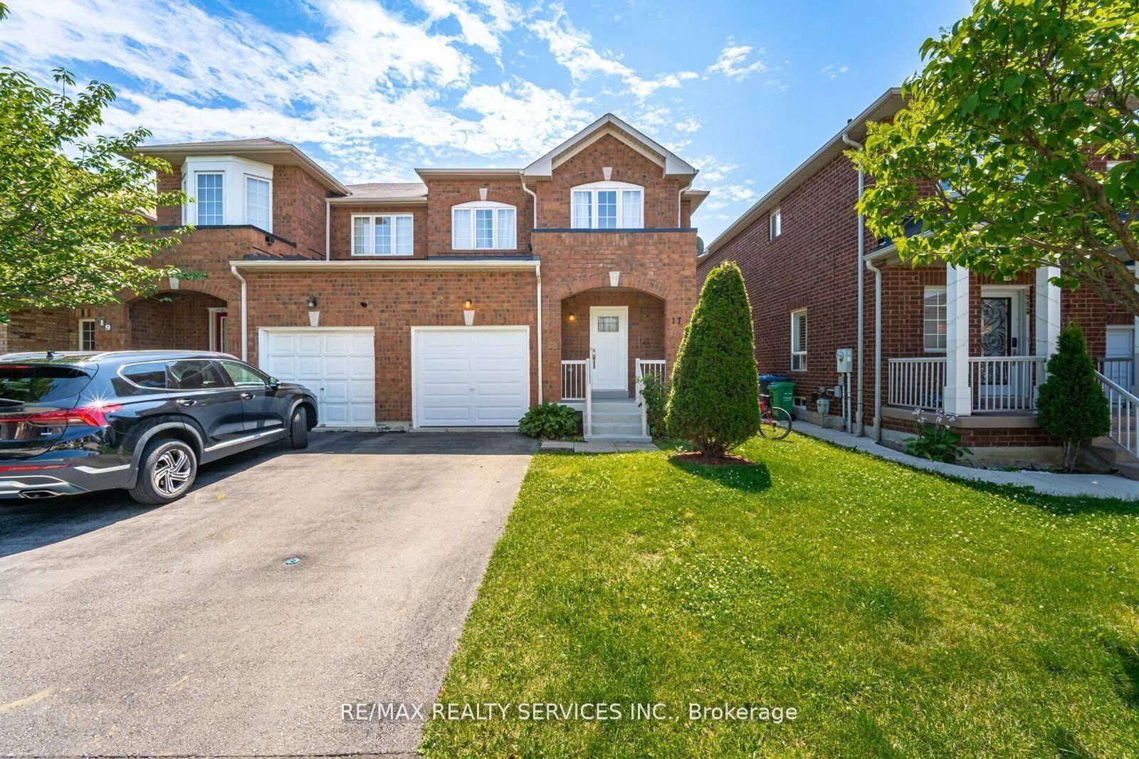 17 Dawes RD, Brampton, ON L6X 0R8