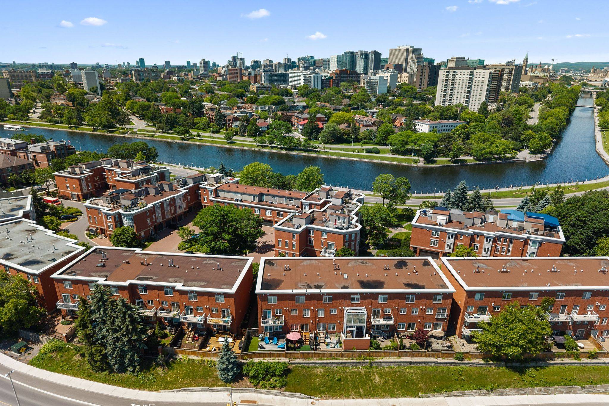 52 Kings Landing Private, Glebe - Ottawa East And Area, ON K1S 5P8