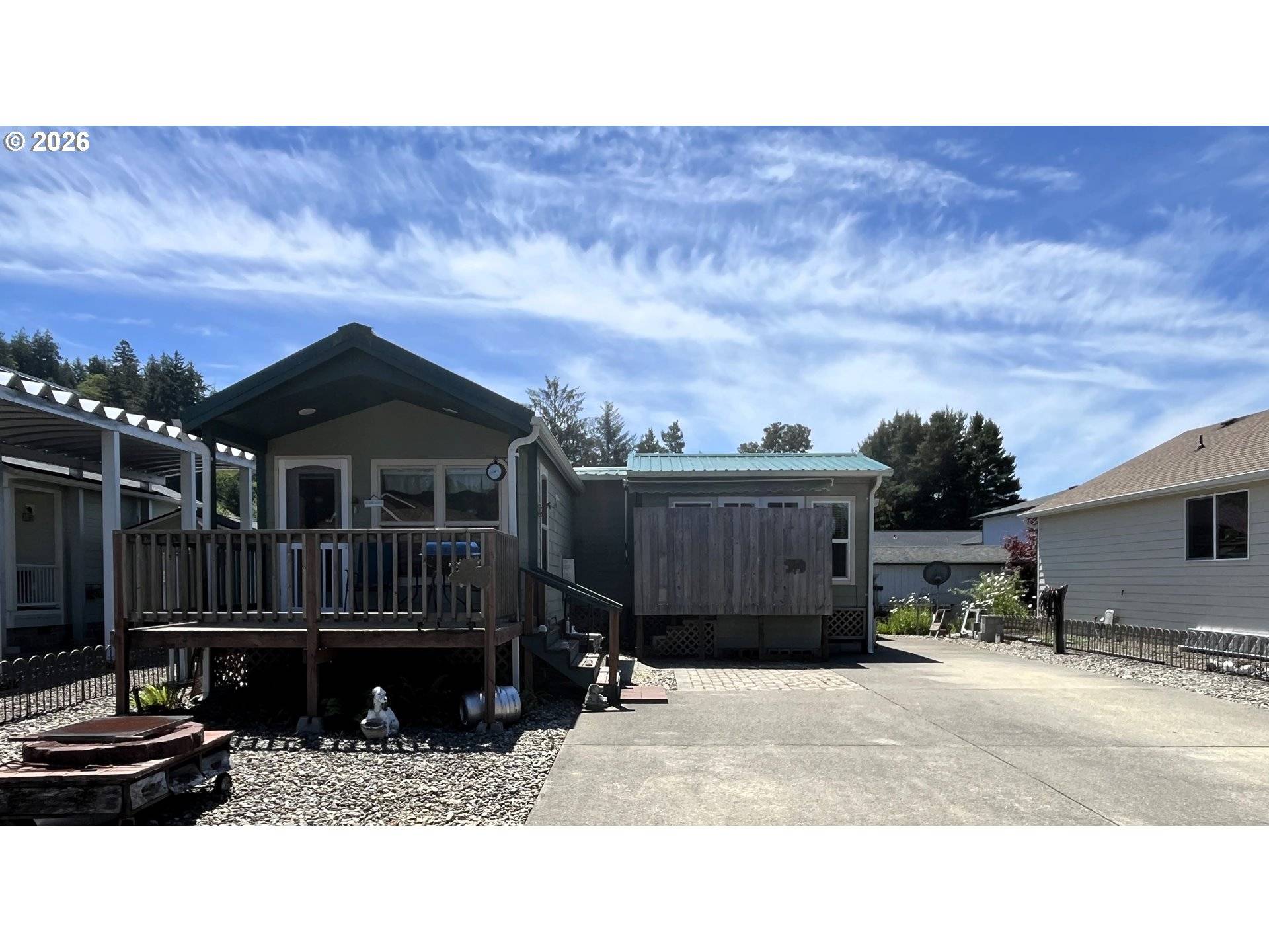 16 PINE LN, Lakeside, OR 97449