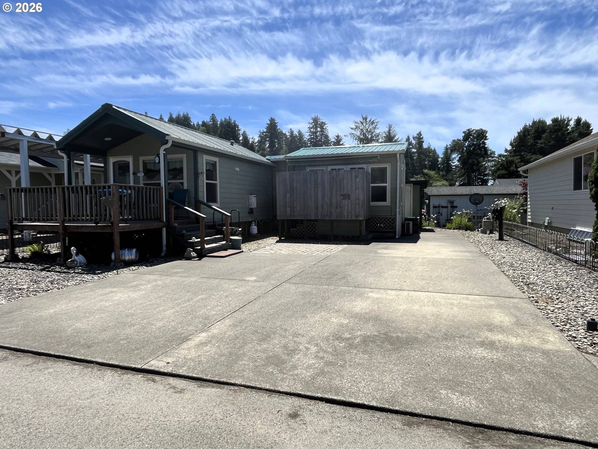 16 PINE LN, Lakeside, OR 97449