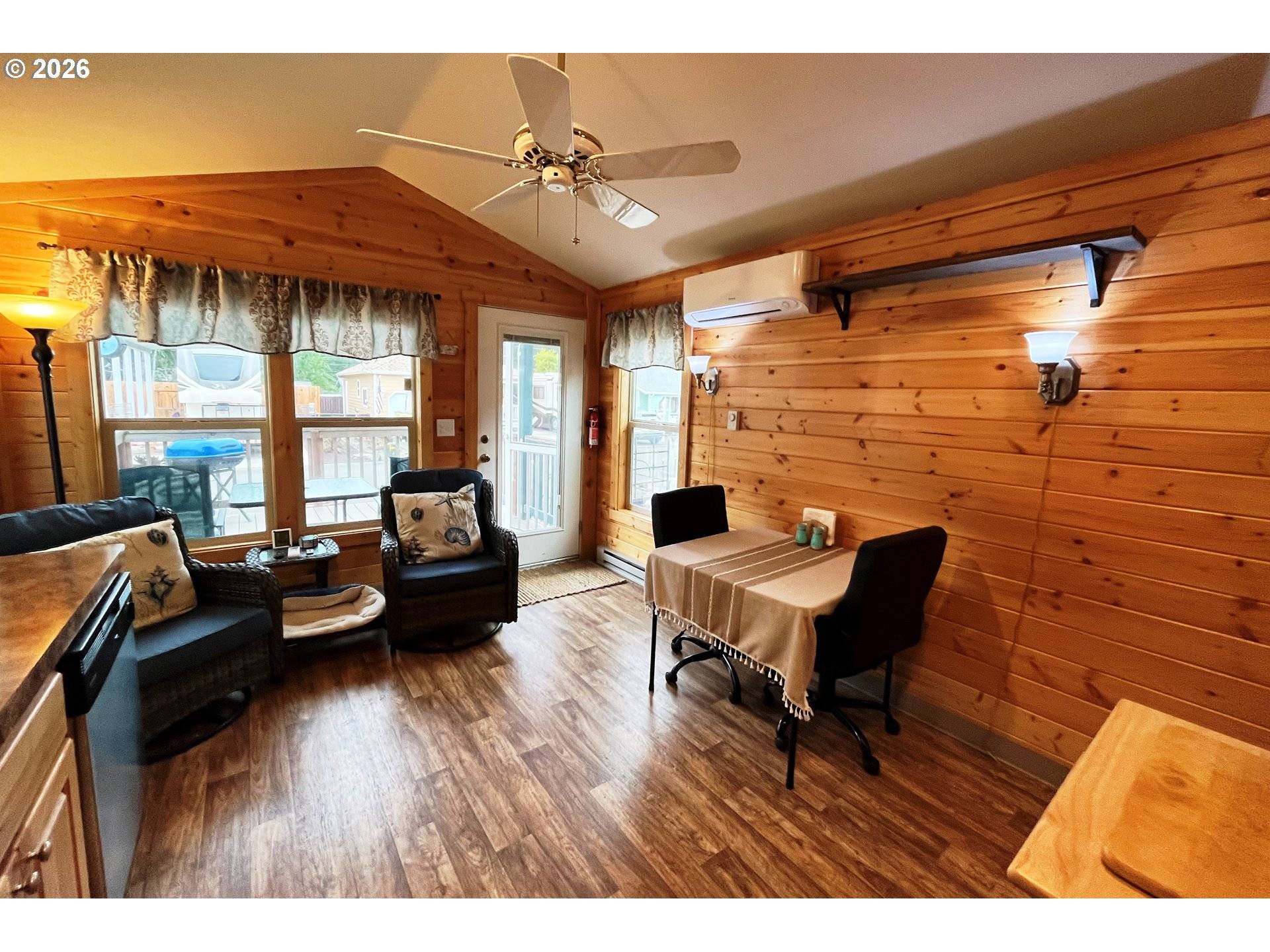 16 PINE LN, Lakeside, OR 97449