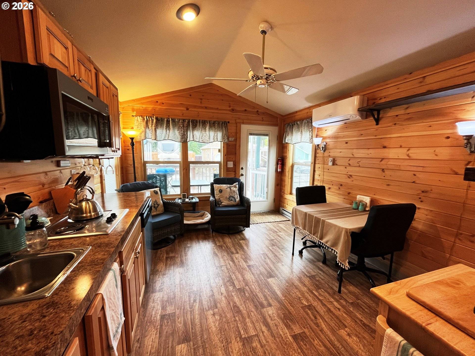 16 PINE LN, Lakeside, OR 97449