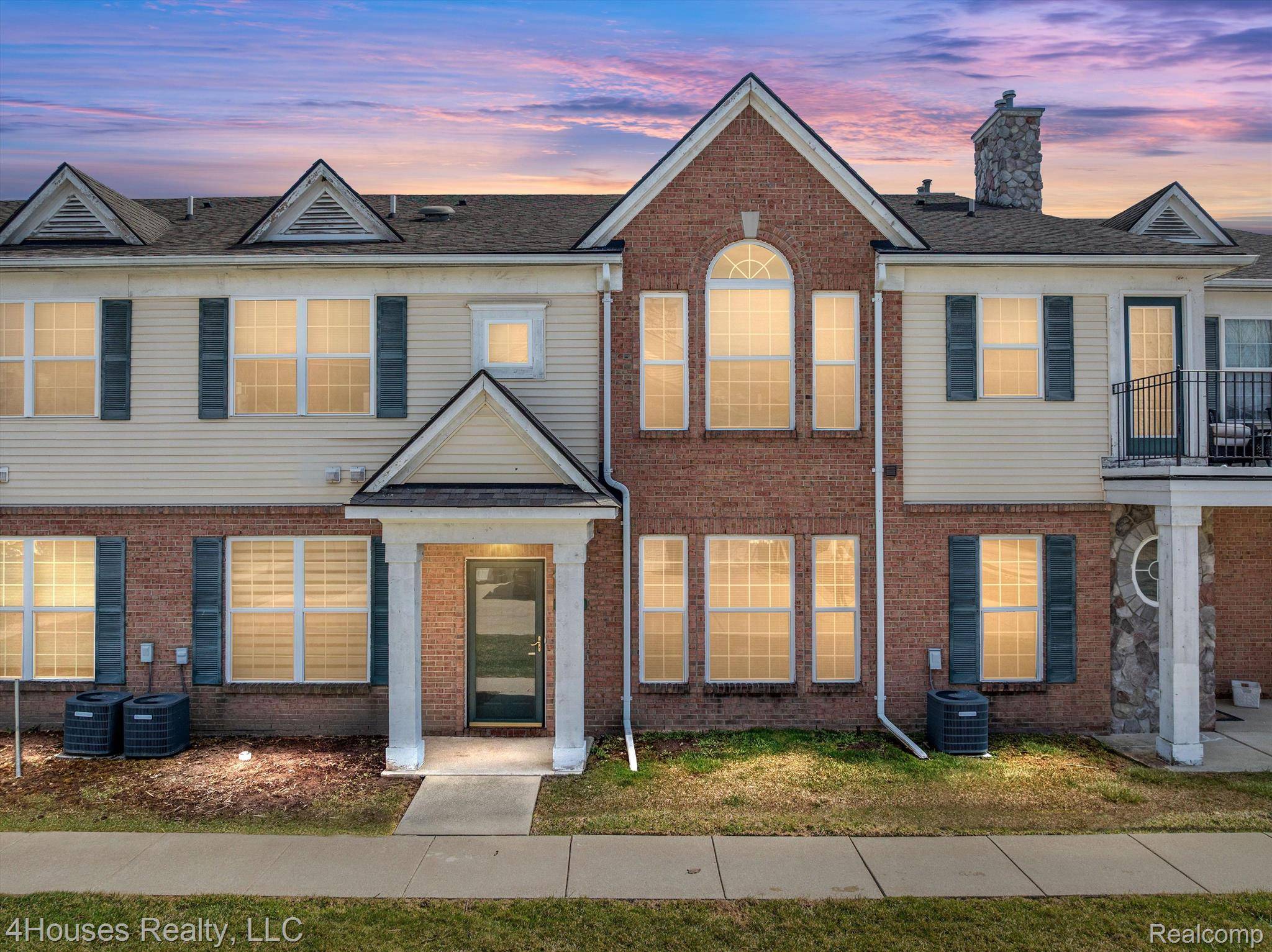 23840 NORTHSTONE VILLAGE DR #D, Taylor, MI 48180