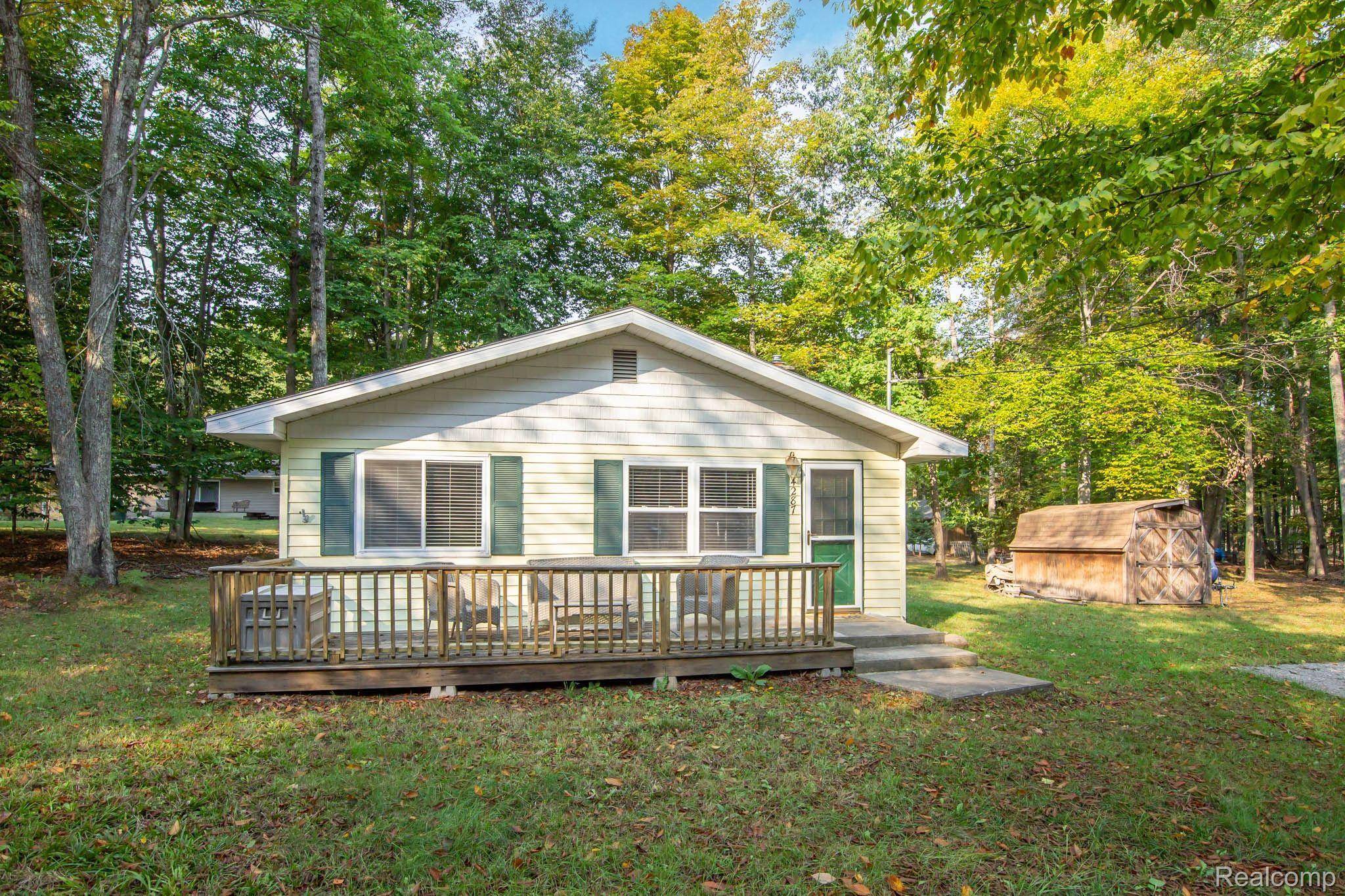 4287 N ASH RD, Alcona Twp, MI 48742