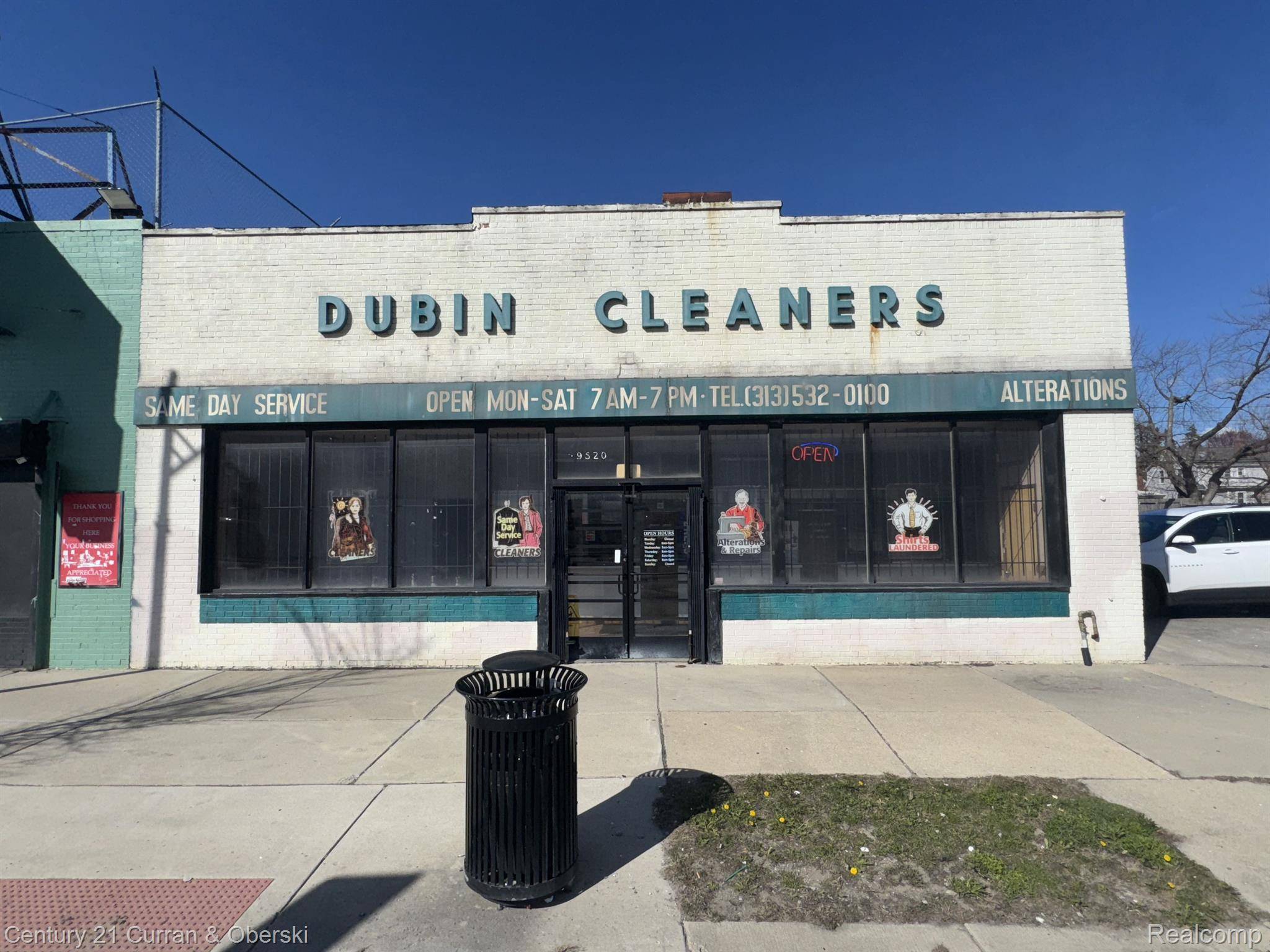 19520 GRAND RIVER AVE, Detroit, MI 48223
