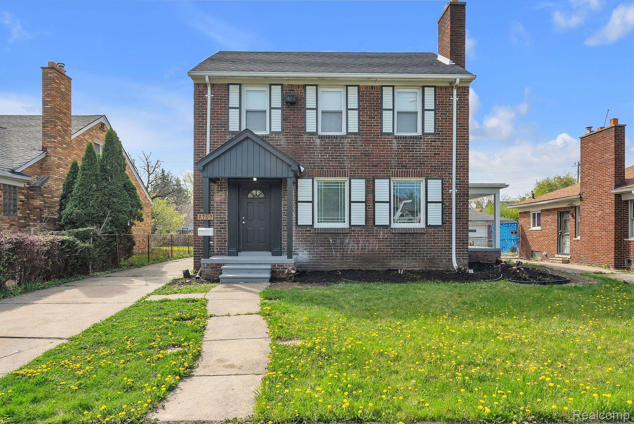 8790 E OUTER DR, Detroit, MI 48213