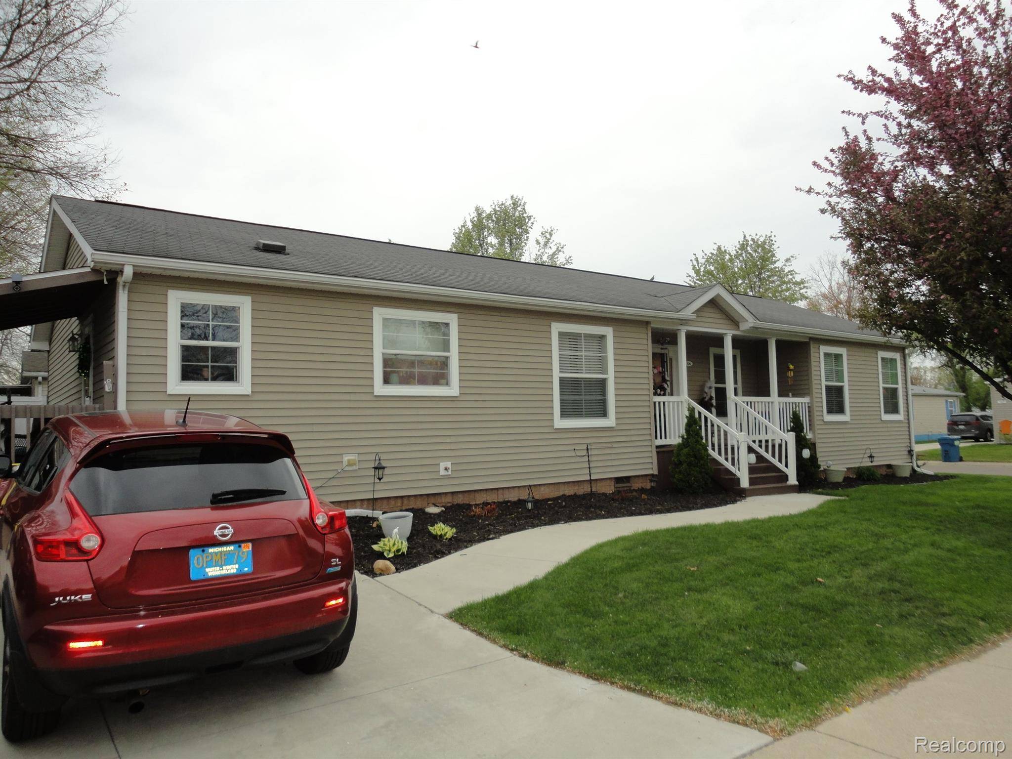 506 MISSOURI RIVER, Adrian, MI 49221