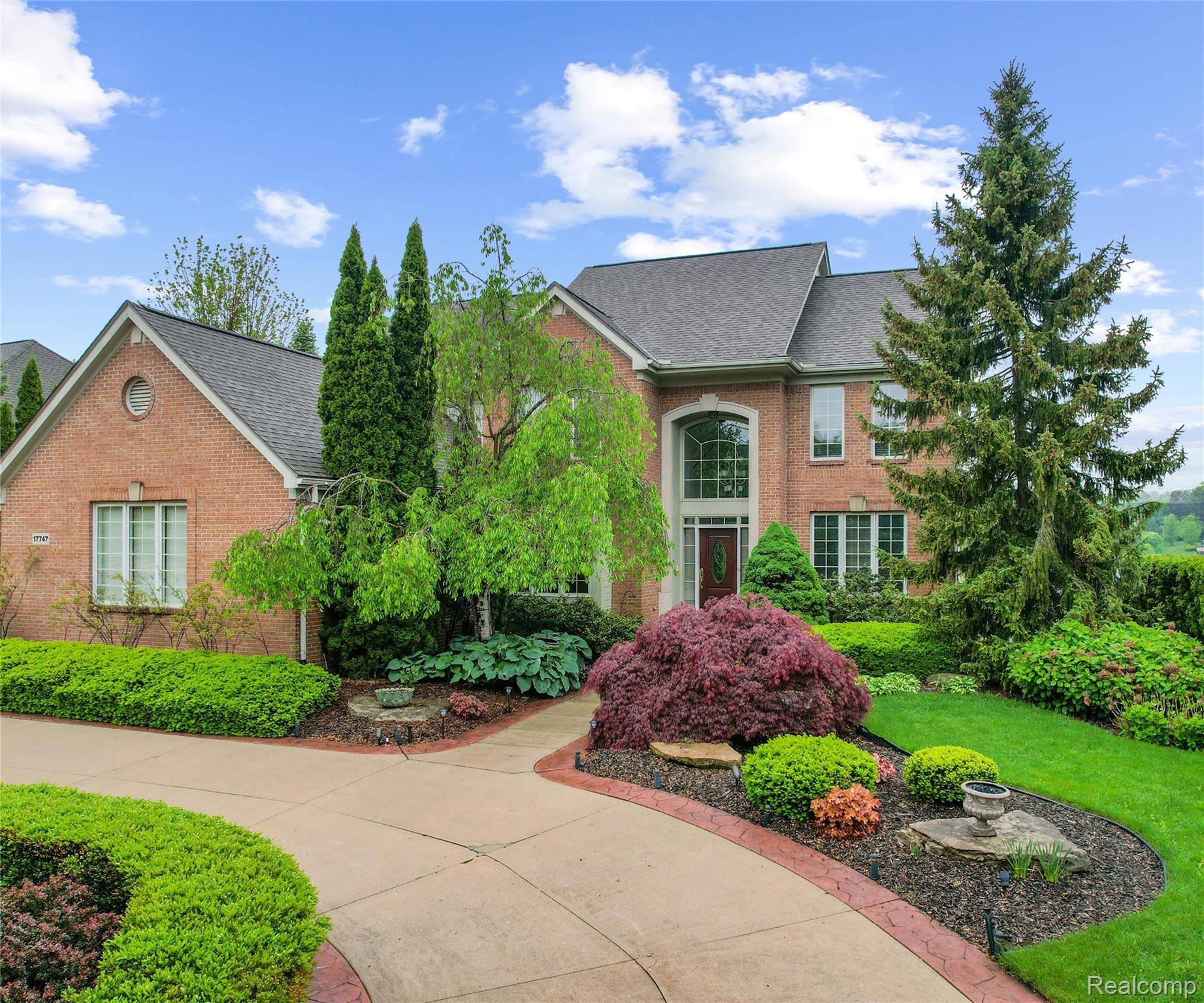 17747 PARKSHORE DR, Northville Twp, MI 48168