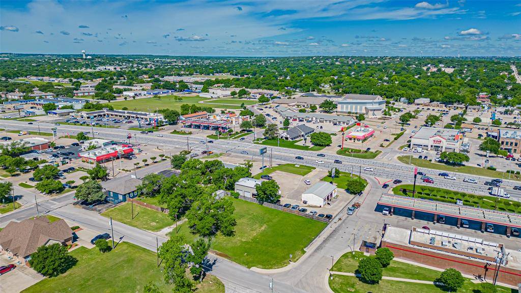 124 Anderson Street, Burleson, TX 76028