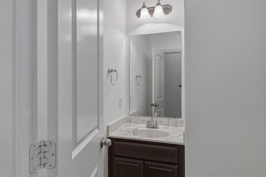 2224 Abbey Lane, Mesquite, TX 75181