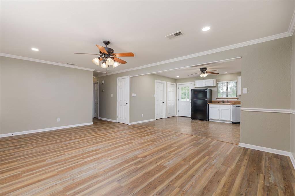 209 W Houston Lane, Van Alstyne, TX 75495