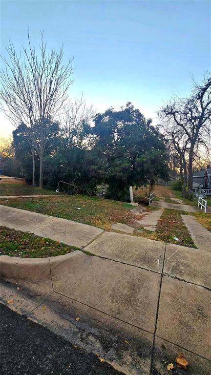 1009 S Waverly Drive, Dallas, TX 75208