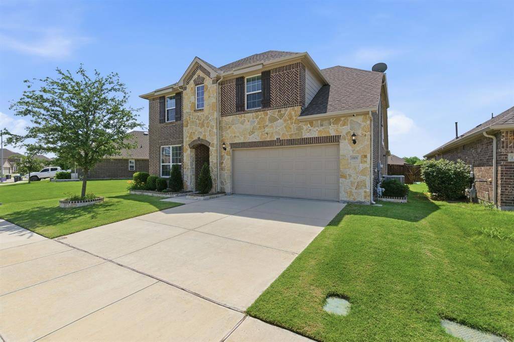 1101 Pinnacle Breeze Drive, Fort Worth, TX 76052