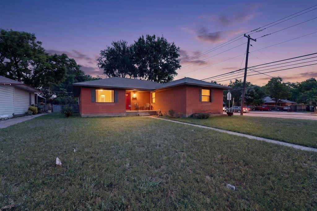 2104 Hillburn Drive, Dallas, TX 75227