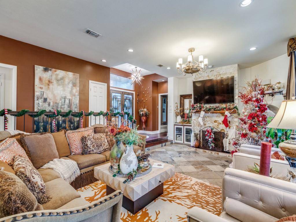 1828 Valley View Drive, Cedar Hill, TX 75104