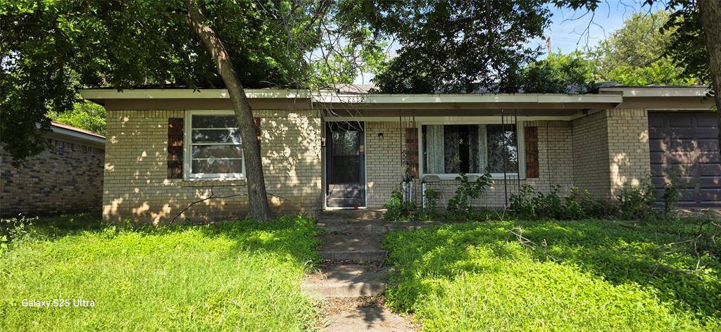 2812 Rio Vista Road, Fort Worth, TX 76116