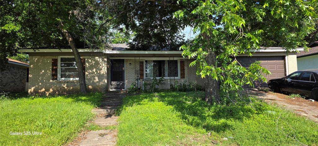 2812 Rio Vista Road, Fort Worth, TX 76116