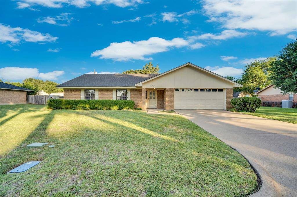 106 Garland Drive, Hillsboro, TX 76645