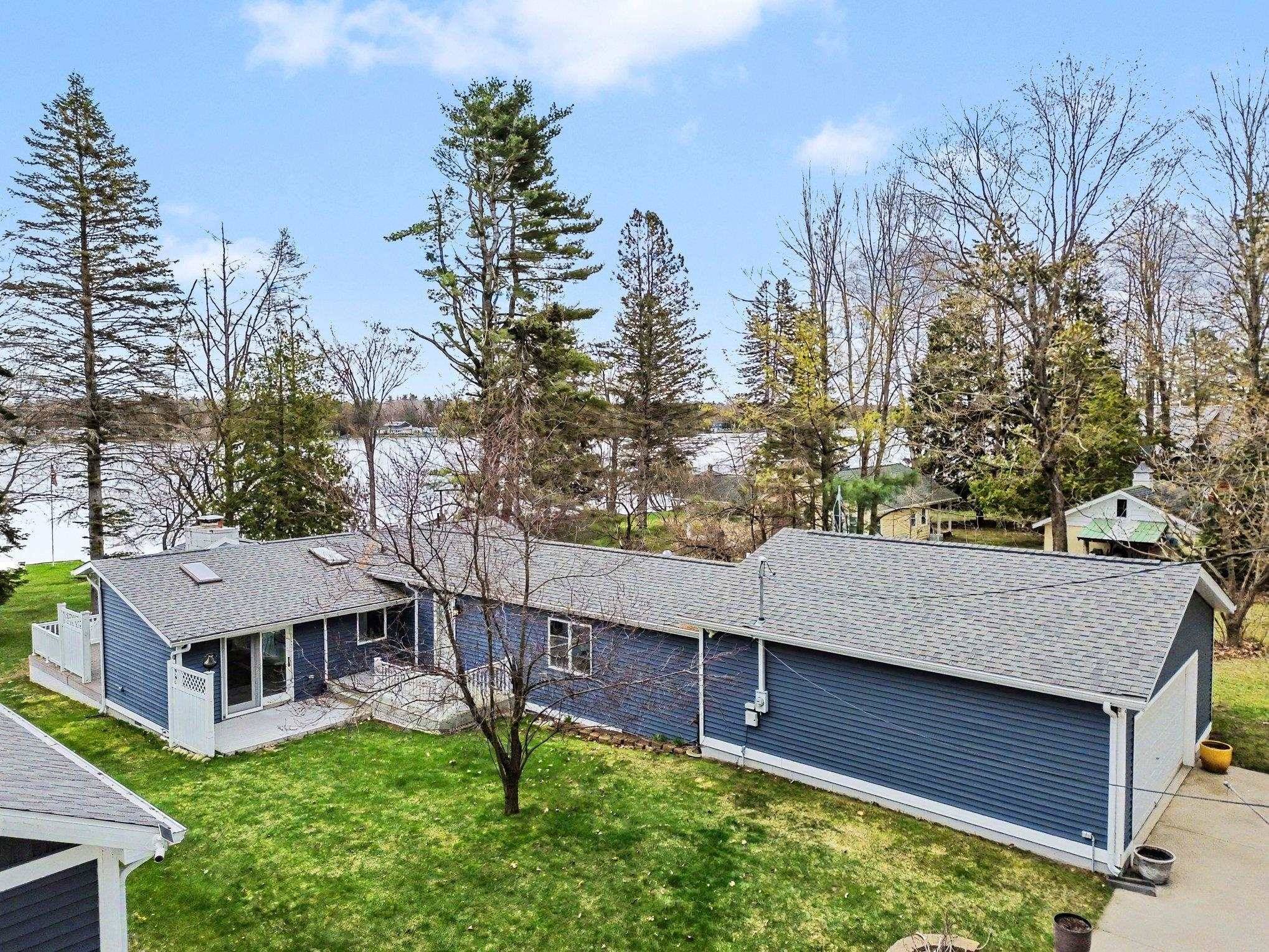 3625 Cedar ST, Alcona Twp, MI 48738