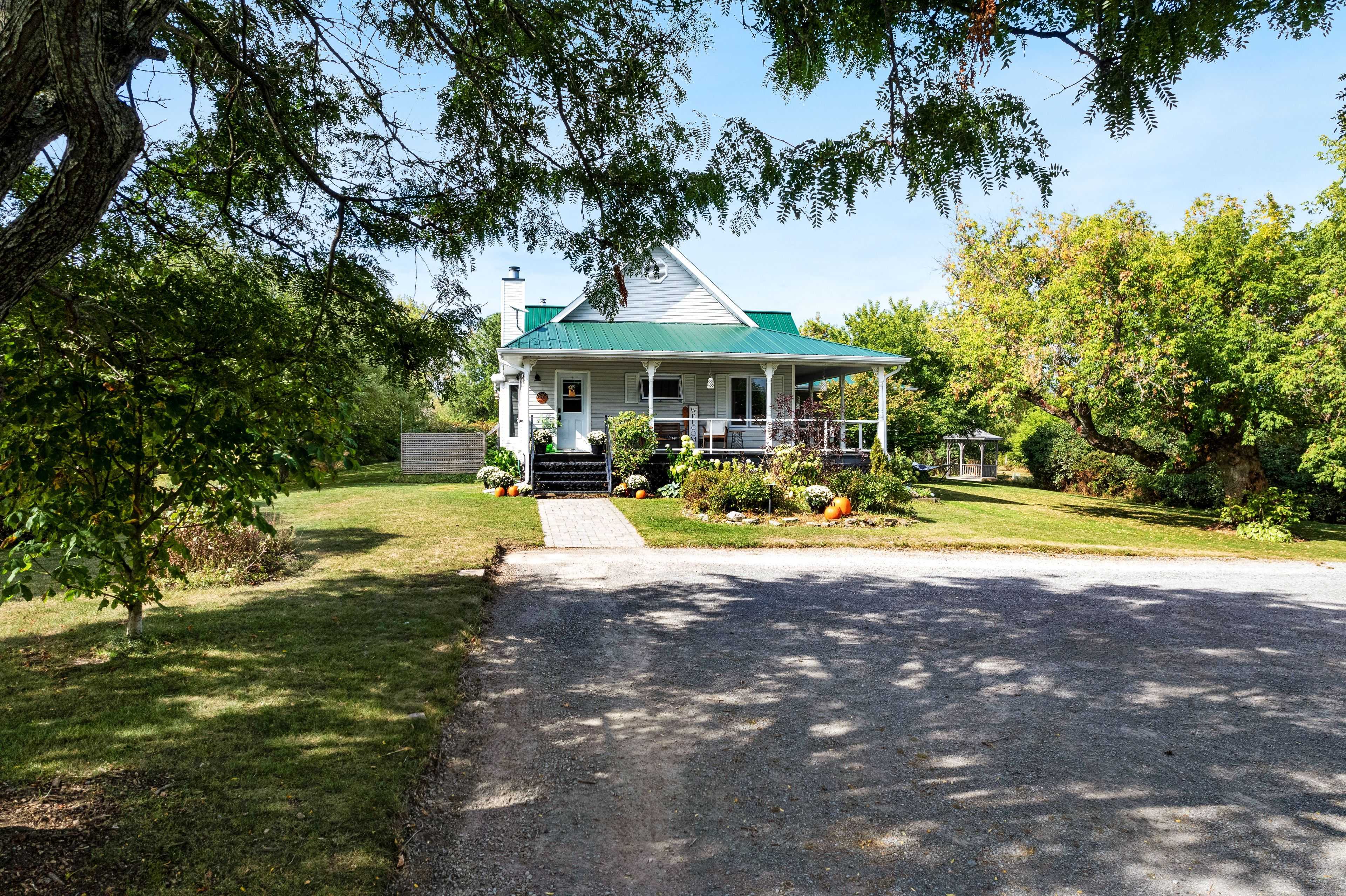 3840 Old Almonte RD, Carp - Huntley Ward, ON K0A 1A0